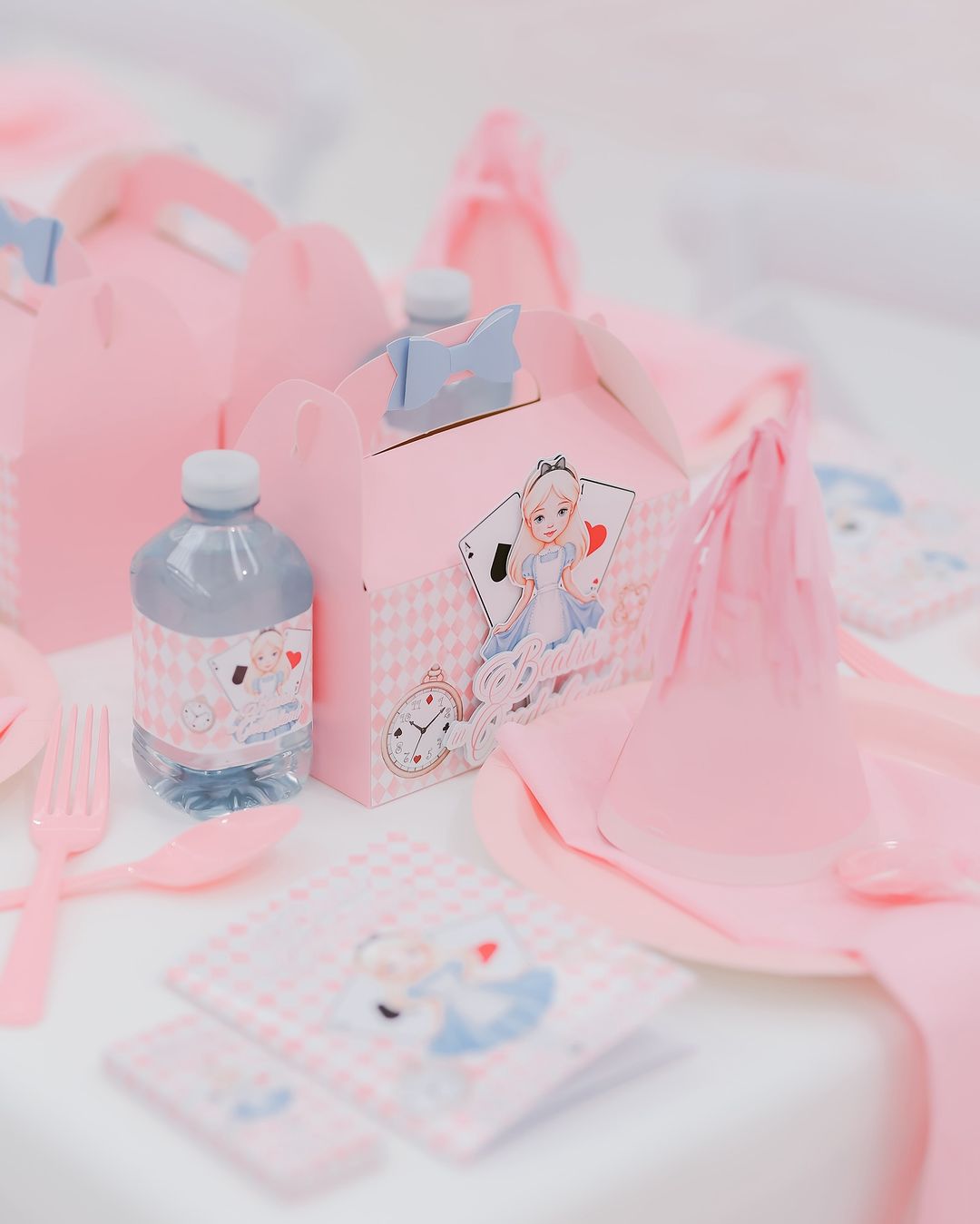 Alice in Wonderland Pink Party Box